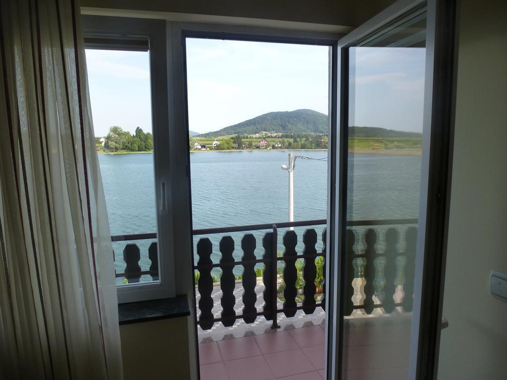 Apartments Mise Ogulin Rom bilde